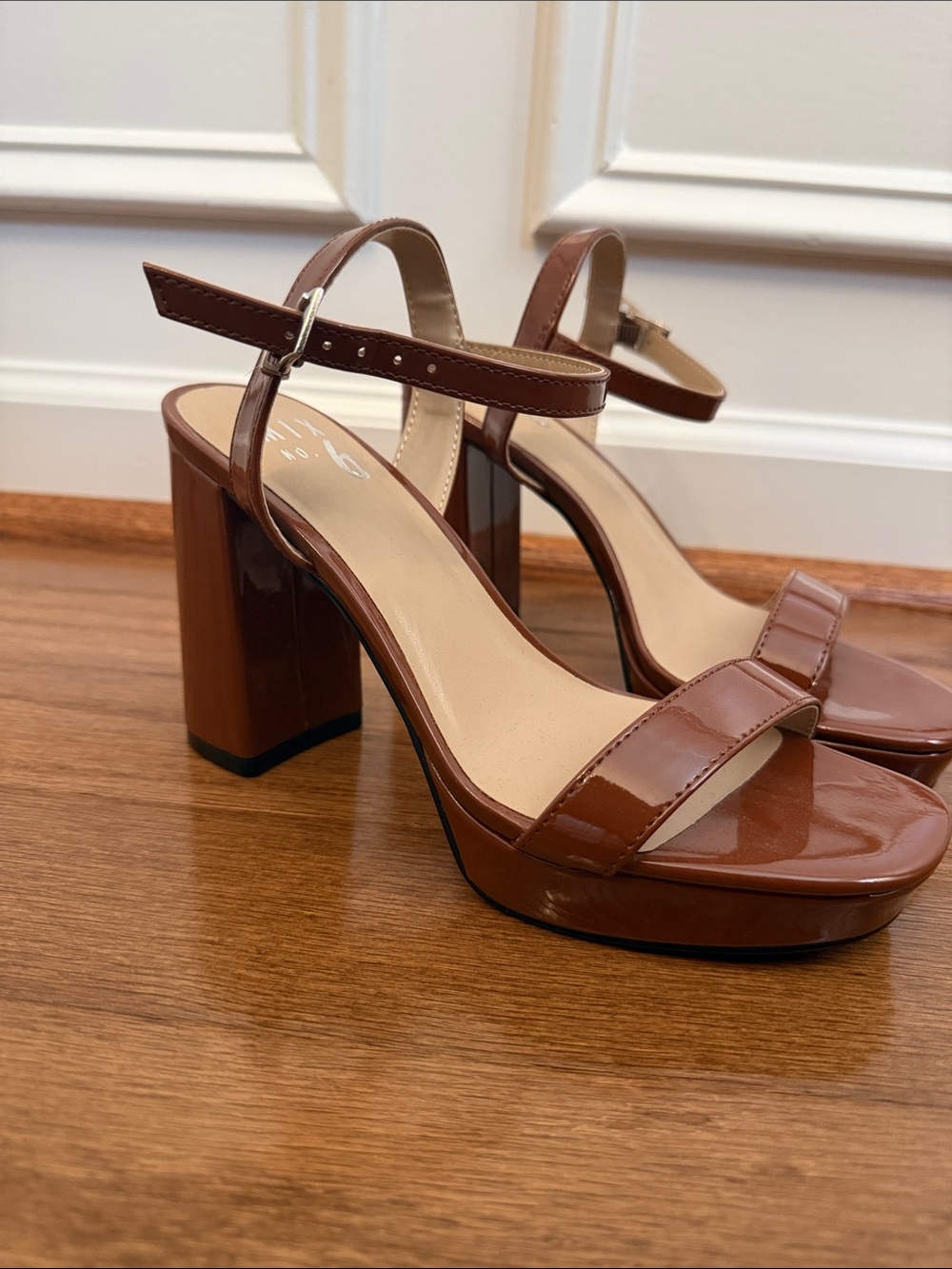 Groovy Mocha Brown Patent Platform Block Heel Sandals Neutral Style Chunky Heel